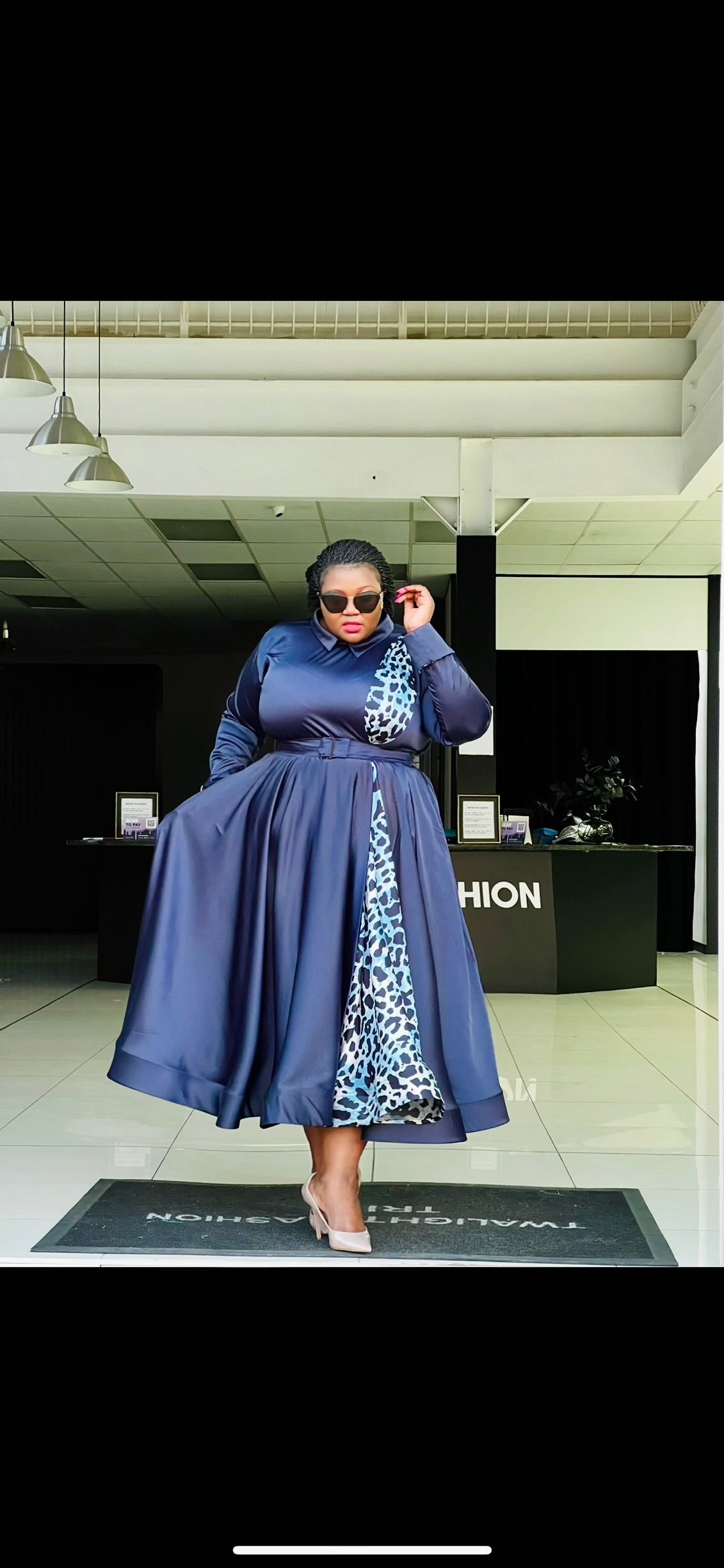 Leo dress